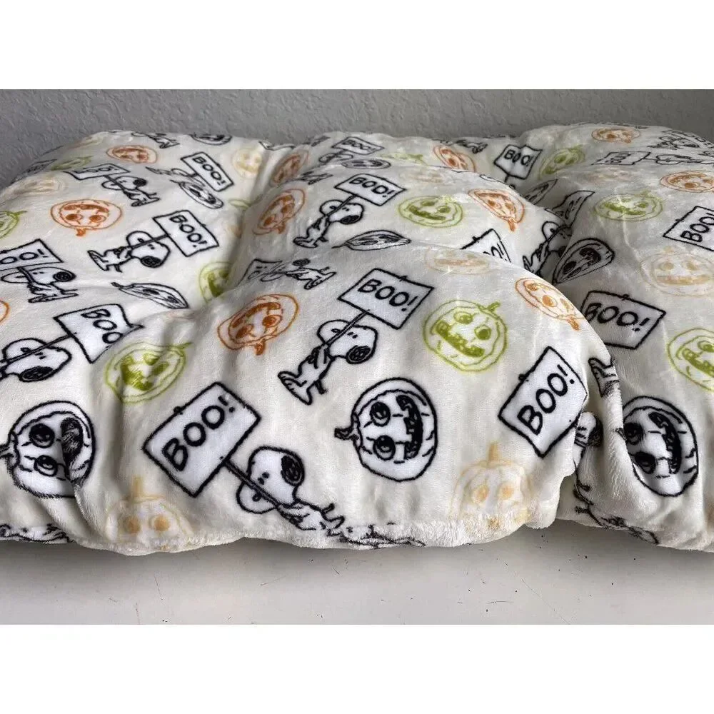 PEANUTS SNOOPY Halloween Dog Cozy Pet BED Super Soft Jack O Lantern BOO 39 X 26”